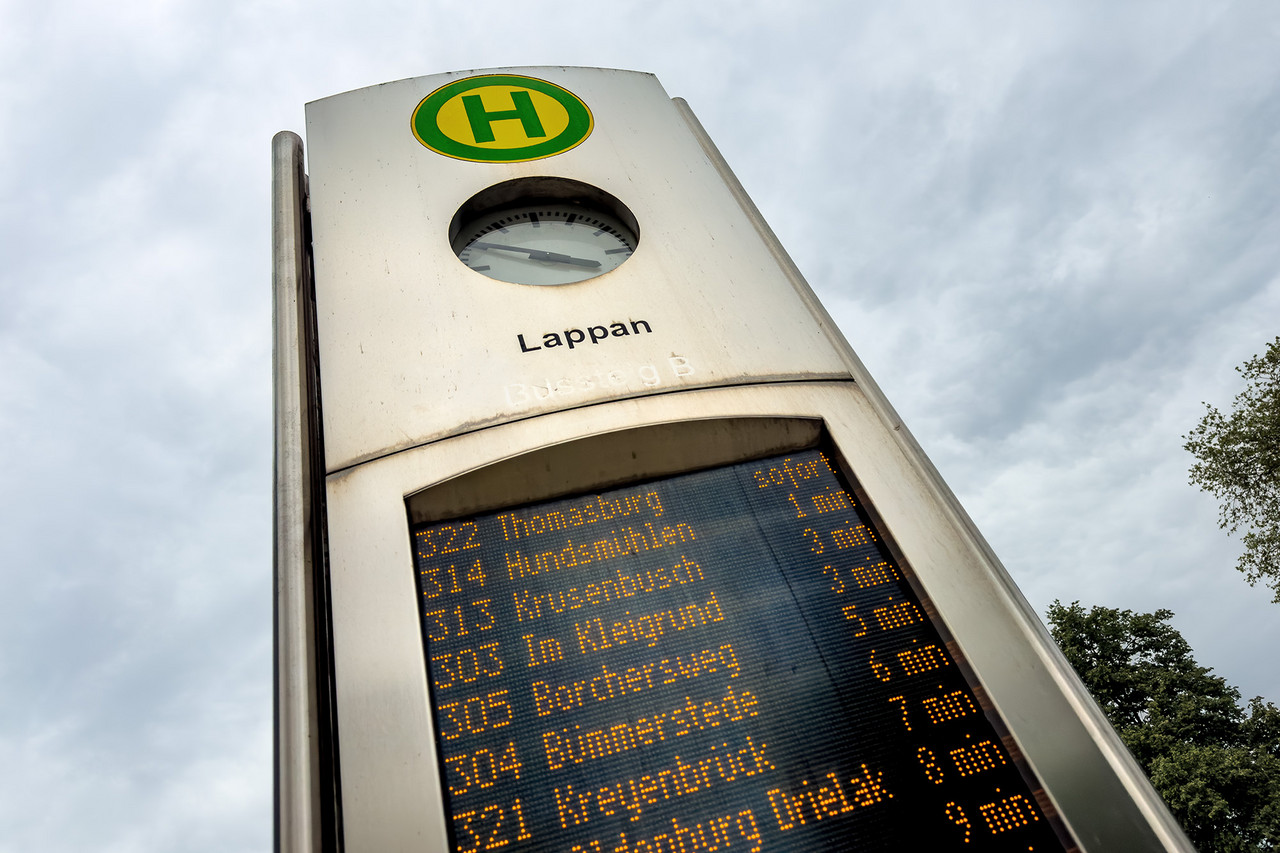 Lappan - Haltestelle und Bussteig in Oldenburg