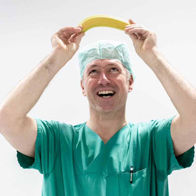 Pius Mitarbeiter mit Banane 2