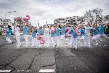 Am 23. Juli 26 feierten die Absolventinnen und Absolventen gemeinsam mit Familie, Freunden und Mitarbeitenden des Hauses ihren Abschluss. Foto: Pius-Hospital/Lukas Lehmann Am 23. Juli 26 feierten die Absolventinnen und Absolventen gemeinsam mit Familie, Freunden und Mitarbeitenden des Hauses ihren Abschluss. Foto: Pius-Hospital/Lukas Lehmann