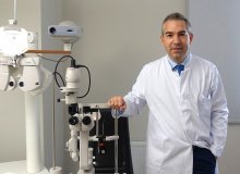 Prof. Dr. Dr. med. Stefan Schrader, Direktor der Universitätsklinik für Augenheilkunde im Pius-Hospital