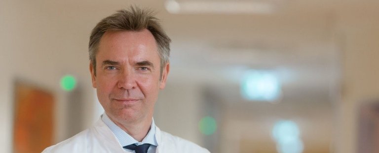 Interview von Prof. Dr. med. Dirk Weyhe zum aktuellen Stand der Holomedizin